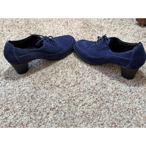 Clarks Bendables Womens Tie shoes/Heels, Leather Upper, size 7, Block Heel, Blue - Picture 5 of 10